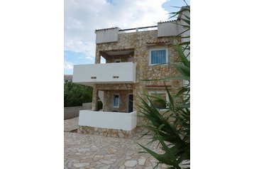 Privatni smještaj Pag 4